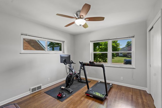 19 Pleasant Drive, Highland Heights, KY 41076