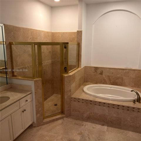 2640 Fairways Dr, Homestead, FL 33035