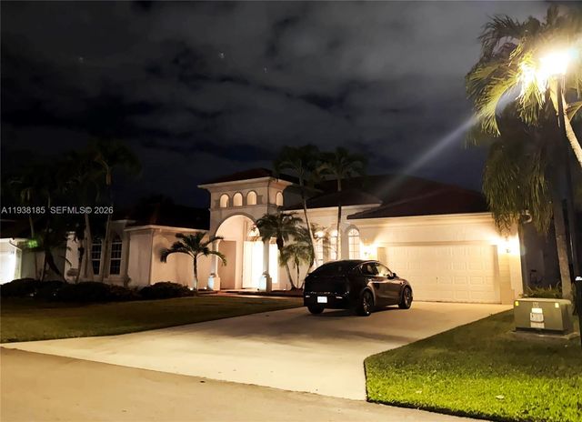 2640 Fairways Dr, Homestead, FL 33035