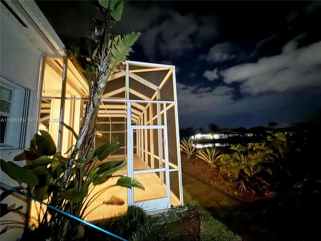 2640 Fairways Dr, Homestead, FL 33035