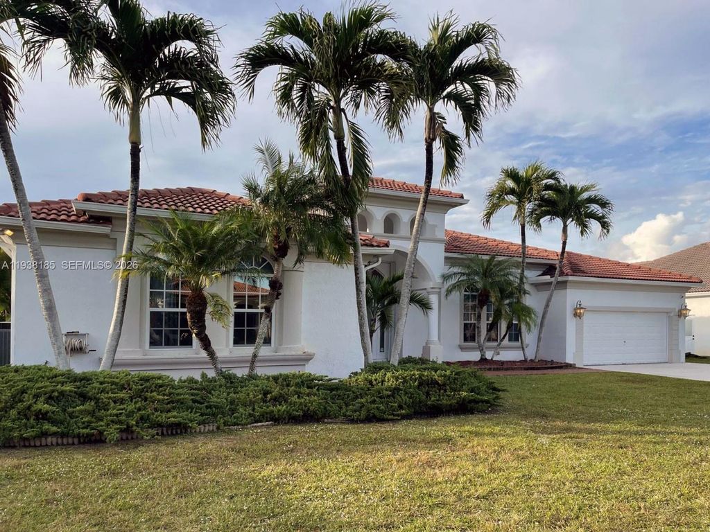 2640 Fairways Dr, Homestead, FL 33035