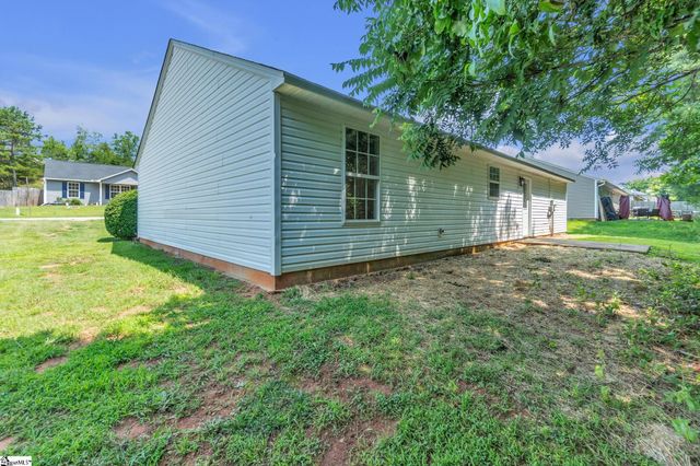 18 Backwater Way, Greenville, SC 29611