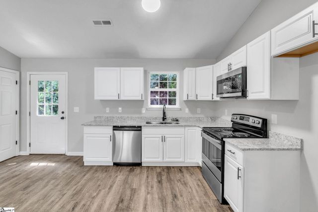 18 Backwater Way, Greenville, SC 29611