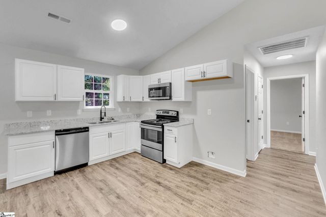 18 Backwater Way, Greenville, SC 29611
