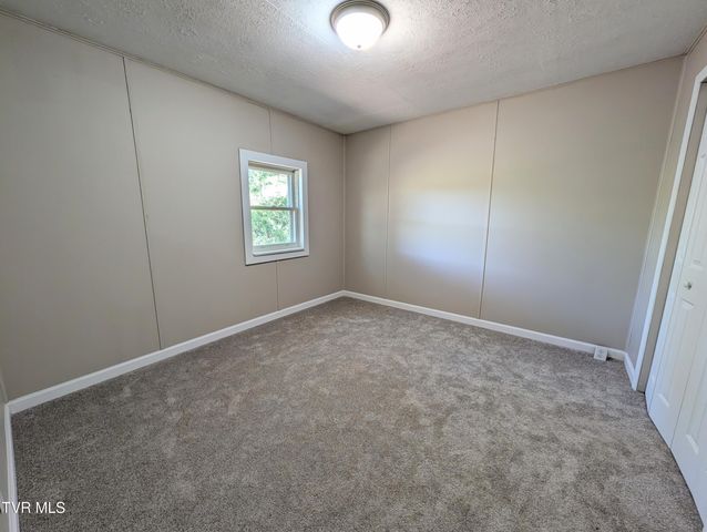 139 Bill Bennett Road, Johnson City, TN 37604