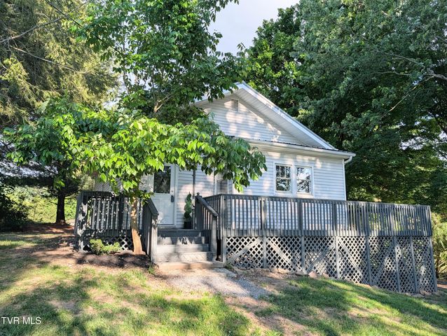 139 Bill Bennett Road, Johnson City, TN 37604