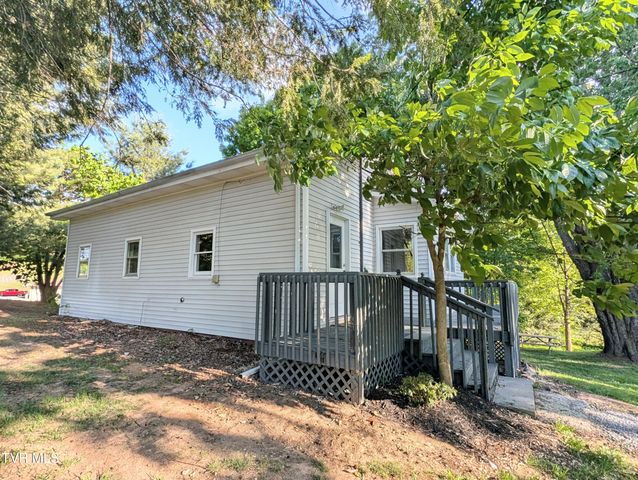139 Bill Bennett Road, Johnson City, TN 37604