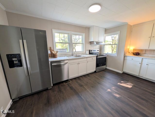 139 Bill Bennett Road, Johnson City, TN 37604