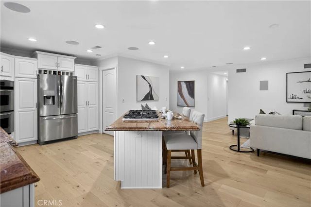 17 Pinewood Avenue, Oak Park, CA 91377