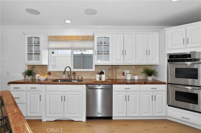 17 Pinewood Avenue, Oak Park, CA 91377