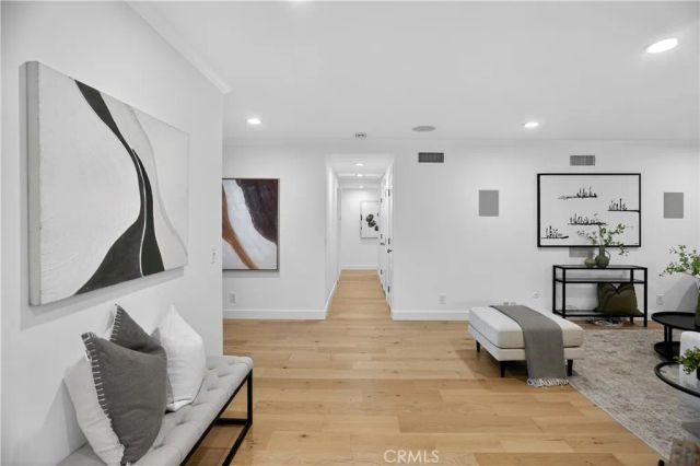 17 Pinewood Avenue, Oak Park, CA 91377