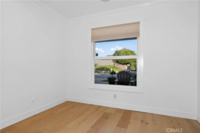 17 Pinewood Avenue, Oak Park, CA 91377