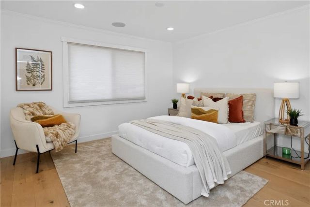 17 Pinewood Avenue, Oak Park, CA 91377