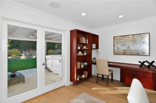 17 Pinewood Avenue, Oak Park, CA 91377