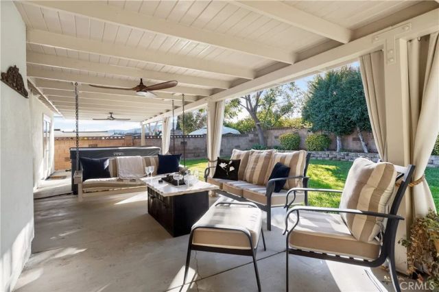 17 Pinewood Avenue, Oak Park, CA 91377