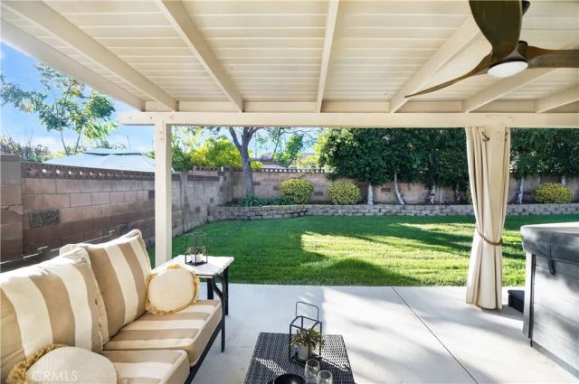 17 Pinewood Avenue, Oak Park, CA 91377