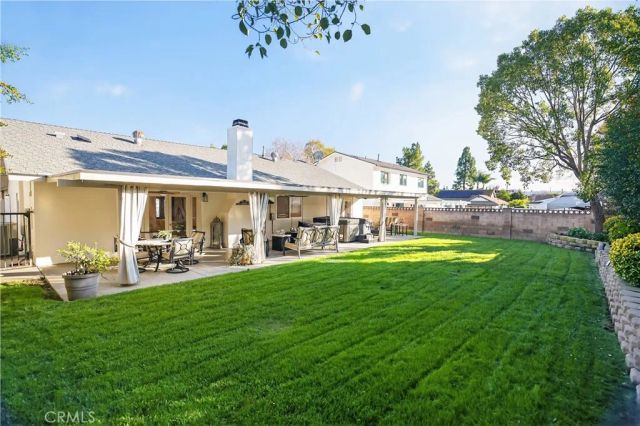 17 Pinewood Avenue, Oak Park, CA 91377