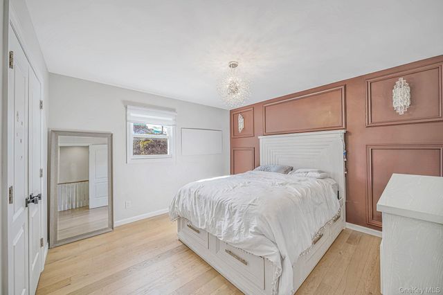6 S Arizona Road, West Babylon, NY 11704