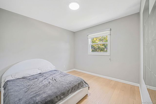 6 S Arizona Road, West Babylon, NY 11704