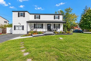 6 S Arizona Road, West Babylon, NY 11704