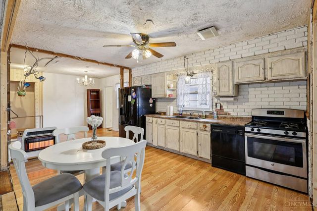 7869 Dubois Road, Franklin Twp, OH 45005