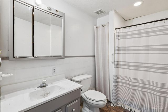 7869 Dubois Road, Franklin Twp, OH 45005