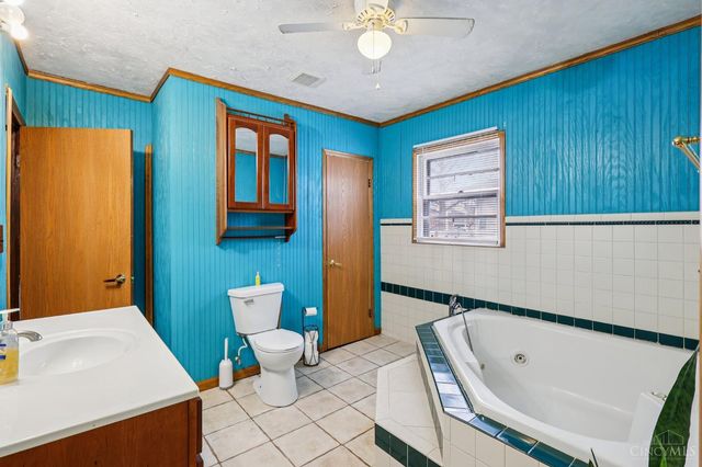 7869 Dubois Road, Franklin Twp, OH 45005