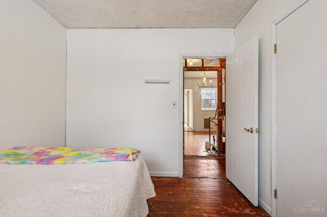 7869 Dubois Road, Franklin Twp, OH 45005