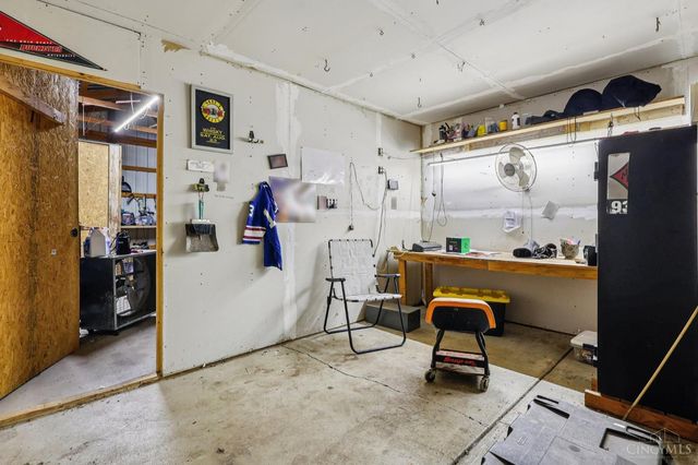 7869 Dubois Road, Franklin Twp, OH 45005