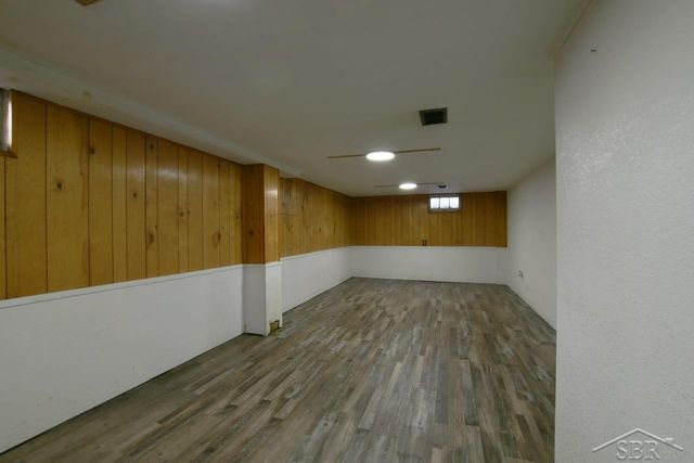 114 E Sugnet Street, Midland, MI 48642