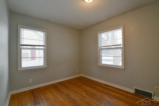 114 E Sugnet Street, Midland, MI 48642