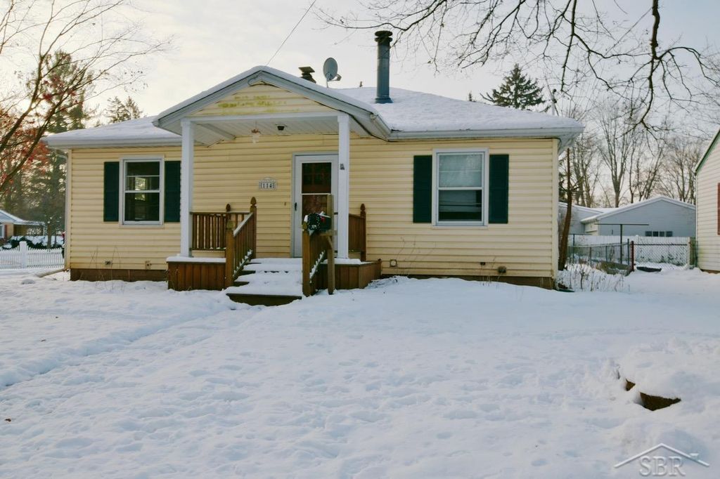 114 E Sugnet Street, Midland, MI 48642