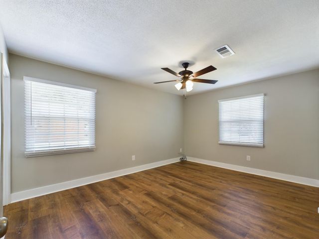 1011 Julia Avenue, Niceville, FL 32578