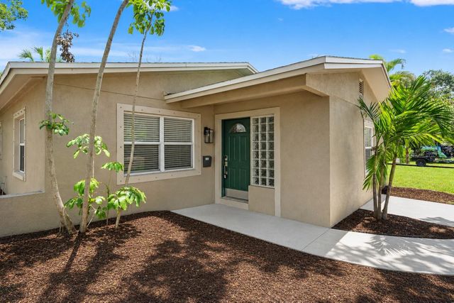 4247 HELENA STREET NE, St Petersburg, FL 33703