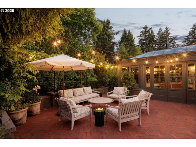 3360 Se ANKENY St, Portland, OR 97214