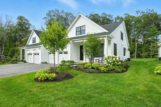 20 Lyons Lane, Boxborough, MA 01719