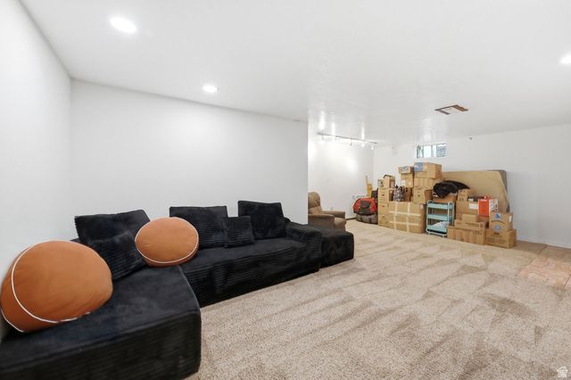 3839 S 2050 W, Roy, UT 84067