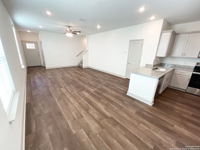 10204 Eaglewood Nook Unit 102, San Antonio, TX 78252