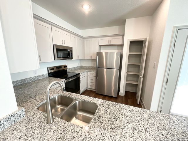 10204 Eaglewood Nook Unit 102, San Antonio, TX 78252