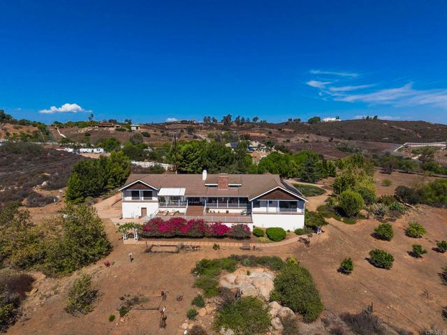 19050 Via Cuesta, Ramona, CA 92065