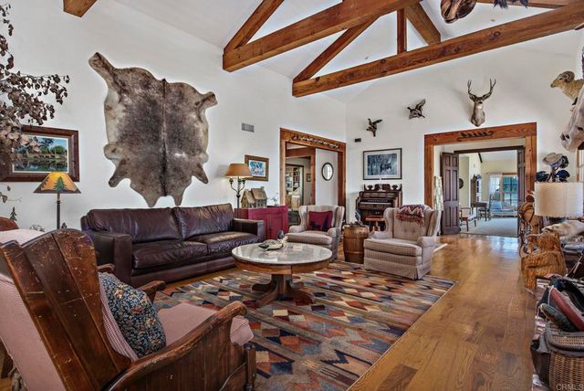 19050 Via Cuesta, Ramona, CA 92065