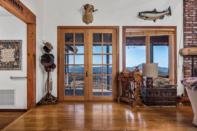 19050 Via Cuesta, Ramona, CA 92065