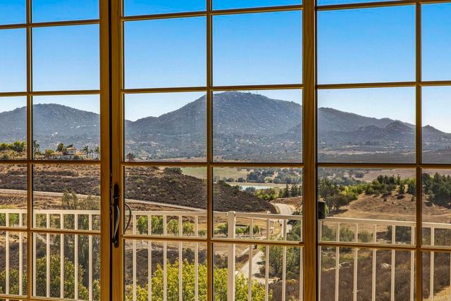 19050 Via Cuesta, Ramona, CA 92065