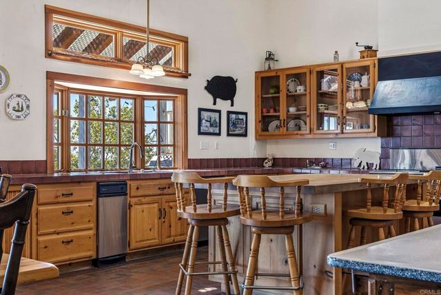 19050 Via Cuesta, Ramona, CA 92065