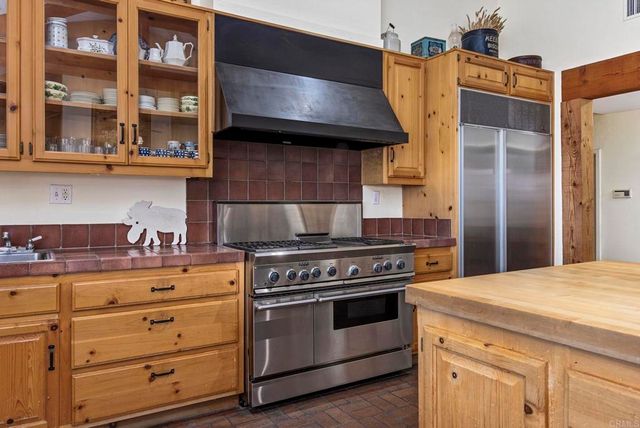 19050 Via Cuesta, Ramona, CA 92065