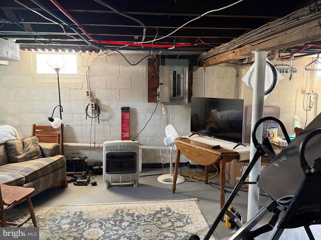 318 FENWICK AVE, Salem, NJ 08079