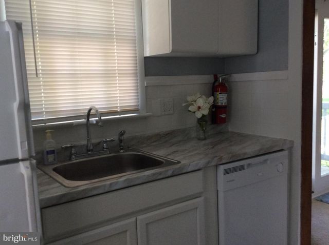 318 FENWICK AVE, Salem, NJ 08079