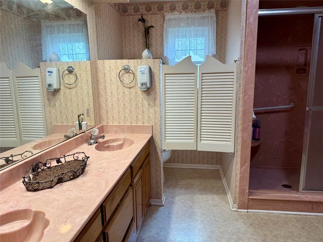 703 S Colorado Street, Whitney, TX 76692