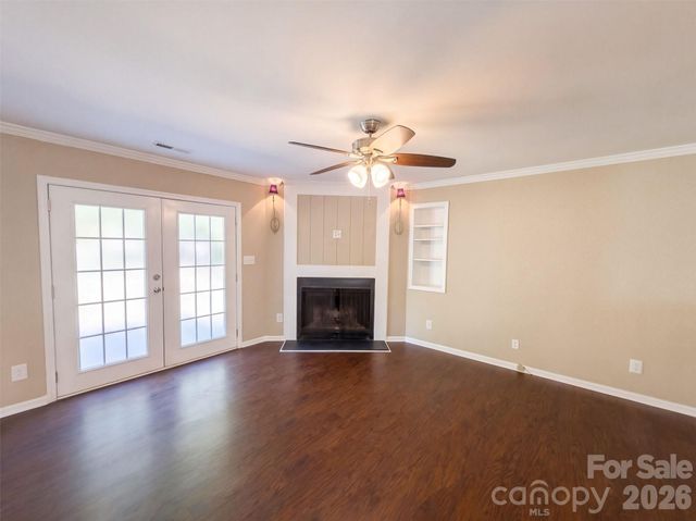 6009 Lanai Lane, Tega Cay, SC 29708