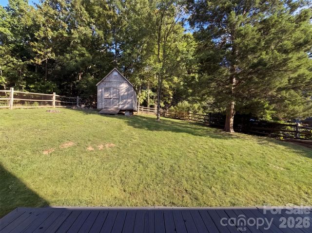 6009 Lanai Lane, Tega Cay, SC 29708